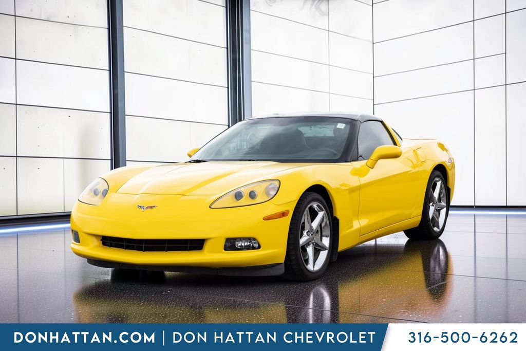 Used 2012 Chevrolet Corvette Coupe w/ 2LT Preferred Equipment Group RWD image 18