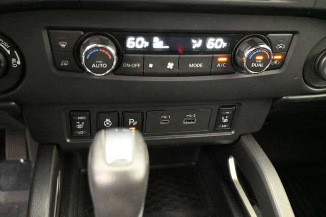 Used 2024 Nissan Frontier SV w/ SV Convenience Package AWD/4WD image 11