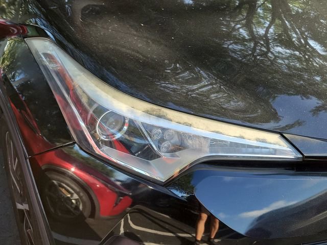 Used 2019 Toyota C-HR XLE FWD image 8