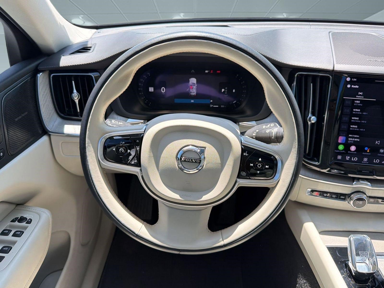 Used 2023 Volvo XC60 B5 Ultimate w/ Climate Package image 17