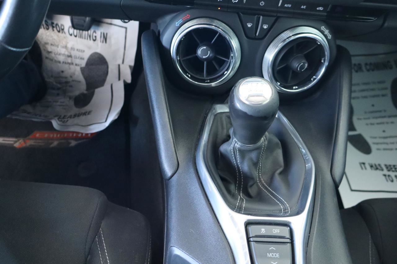 Used 2017 Chevrolet Camaro LT image 18