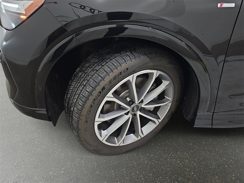 New 2026 Audi Q4 e-tron Premium Plus image 32