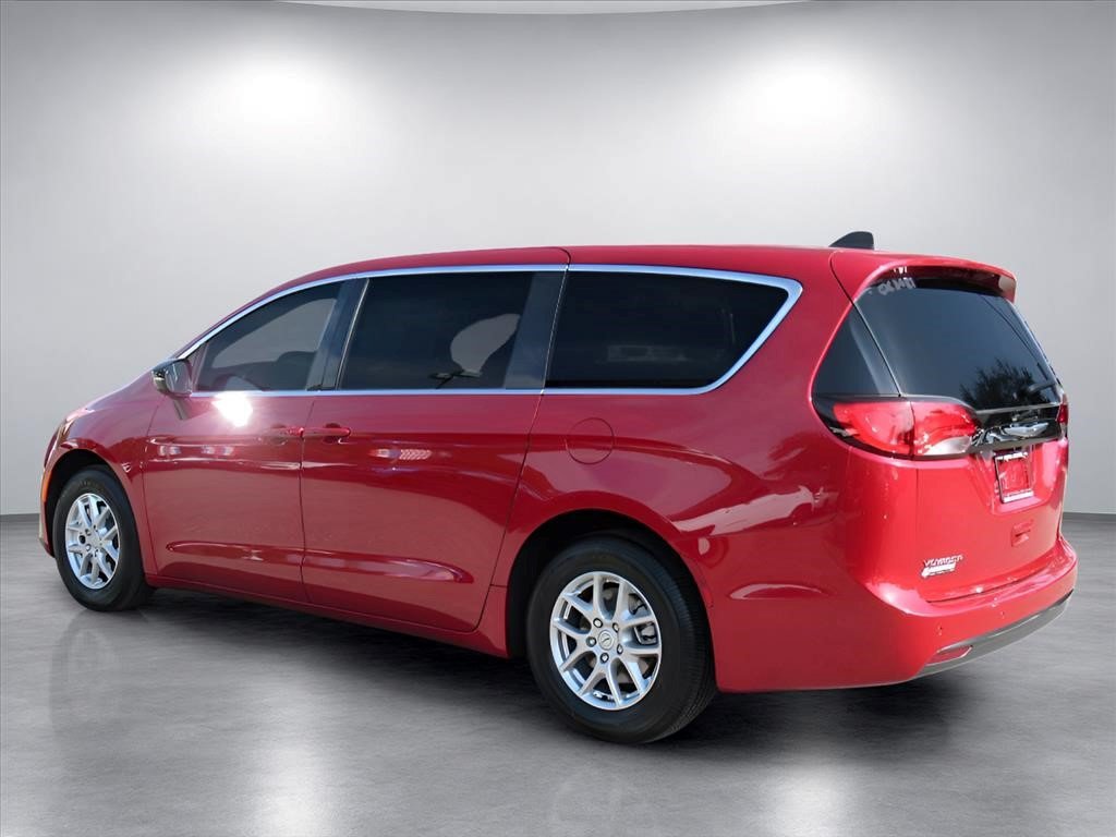 New 2026 Chrysler Voyager LX FWD image 4
