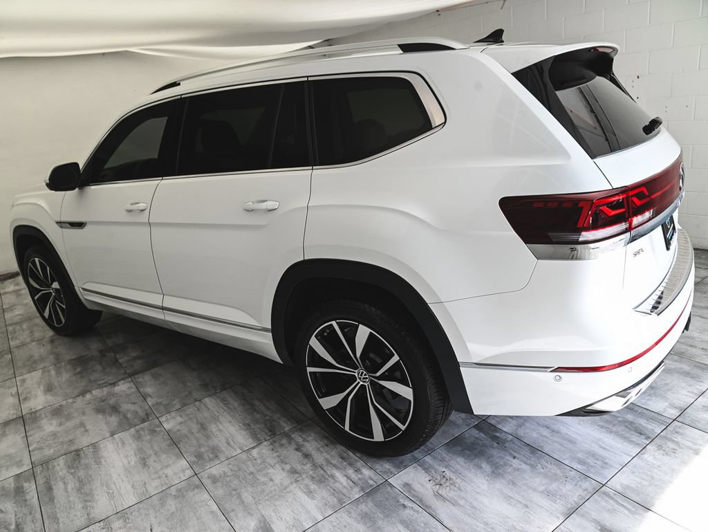 Used 2025 Volkswagen Atlas SEL Premium R-Line AWD/4WD image 4