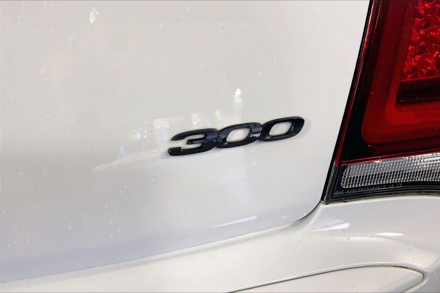 Used 2023 Chrysler 300 Touring w/ Sport Appearance Package RWD image 8