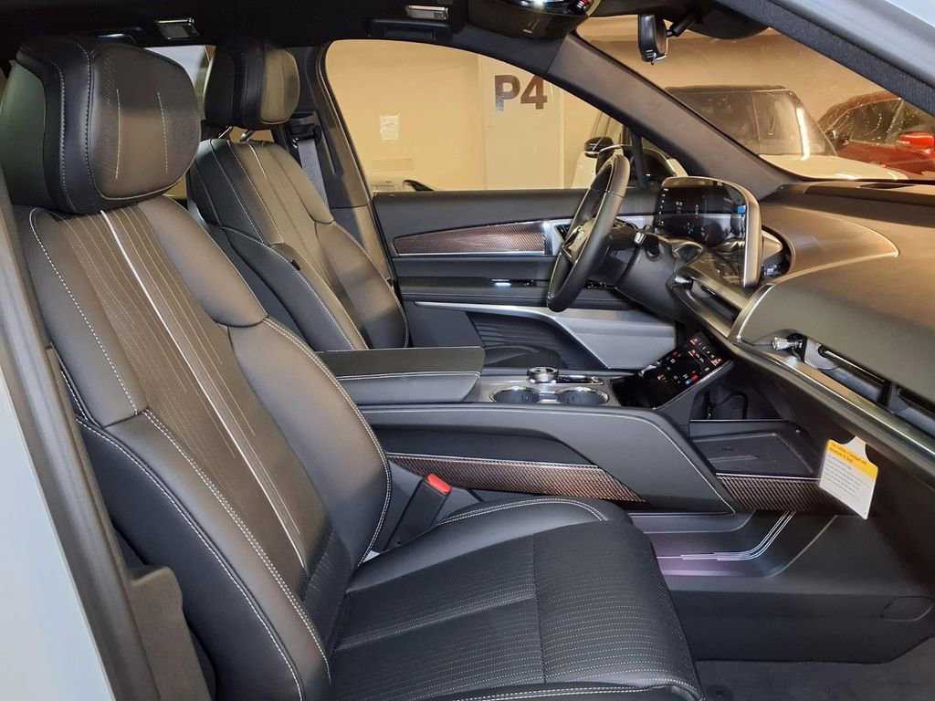 New 2026 Cadillac Vistiq Sport AWD/4WD image 6