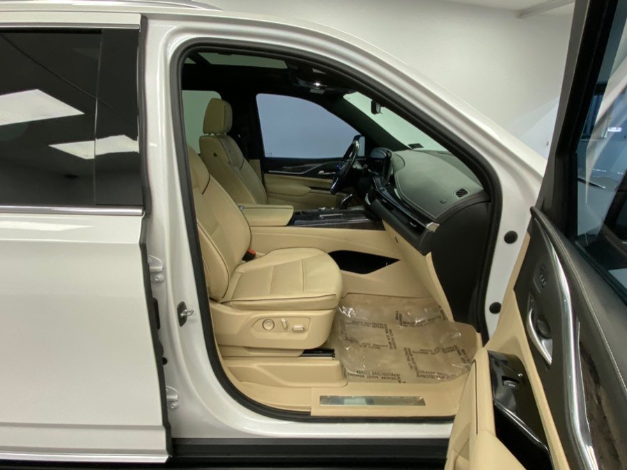 Used 2021 Cadillac Escalade ESV Premium Luxury AWD/4WD image 23
