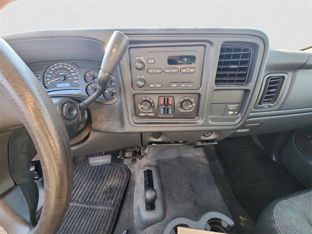 Used 2005 Chevrolet Silverado 2500 W/T w/ Skid Plate Package image 8