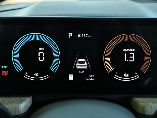 Certified 2025 Hyundai Sonata SEL FWD image 32
