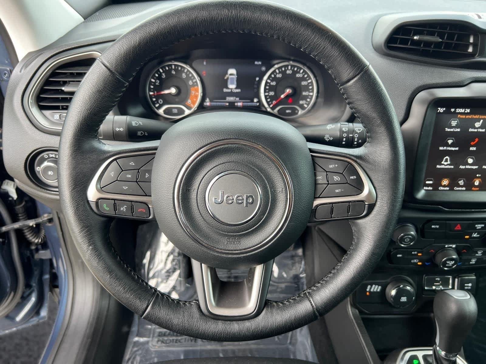 Used 2022 Jeep Renegade Latitude w/ Convenience Group AWD/4WD image 16