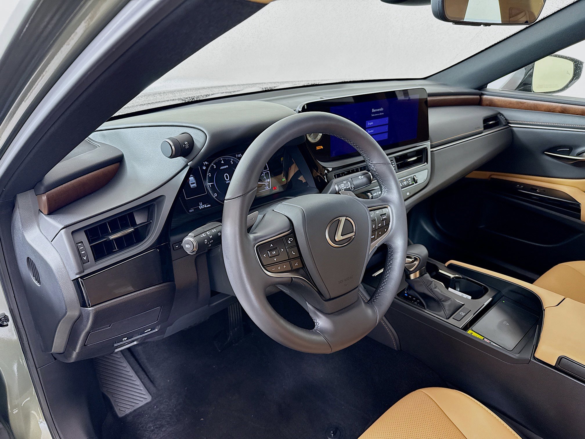 Certified 2024 Lexus ES 350 w/ Premium Package image 9