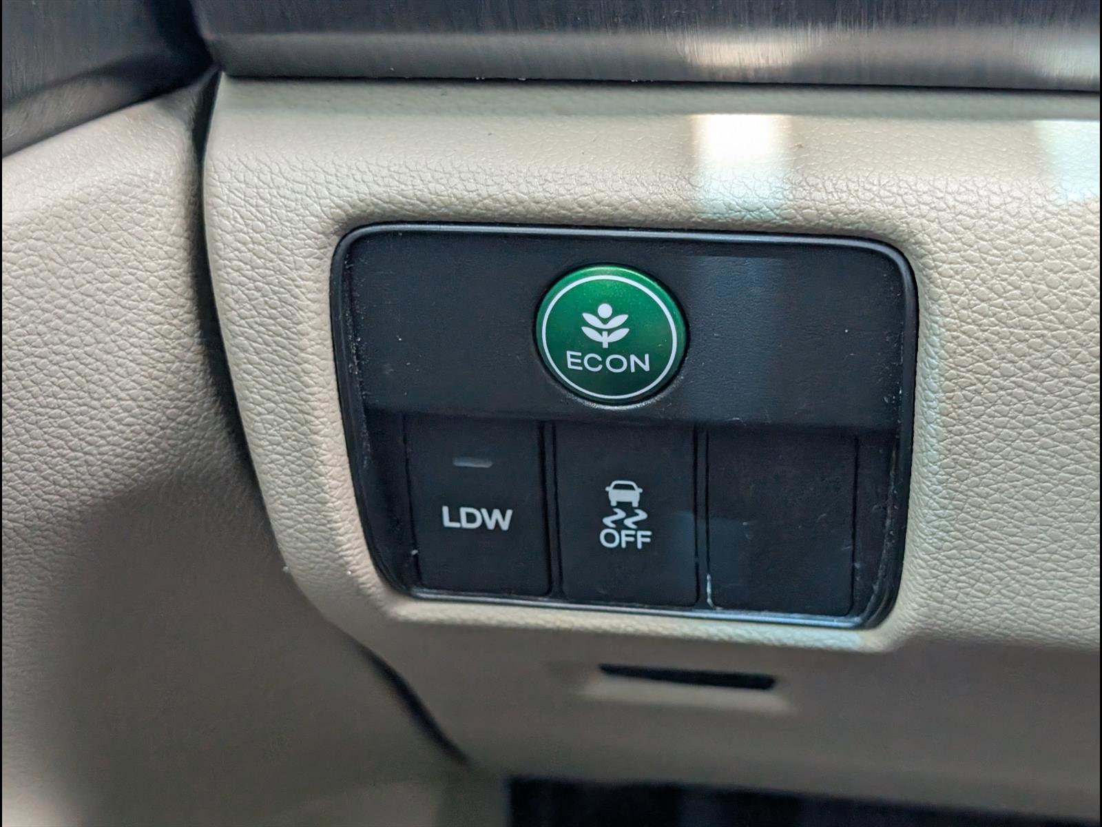 Used 2015 Honda Accord Touring image 19
