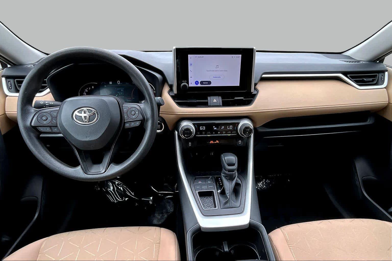 Used 2023 Toyota RAV4 XLE w/ Convenience Package FWD image 16