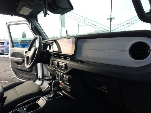 Used 2024 Jeep Wrangler Willys image 41