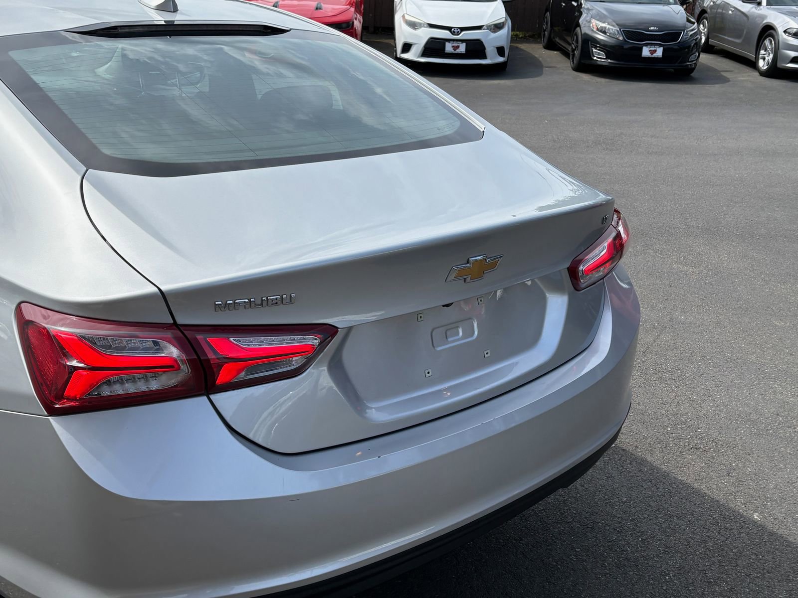 Used 2022 Chevrolet Malibu LT FWD image 6