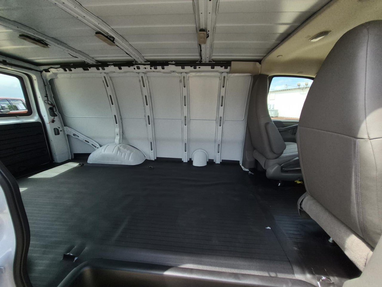 New 2026 Chevrolet Express 2500 w/ Driver Convenience Package RWD image 7