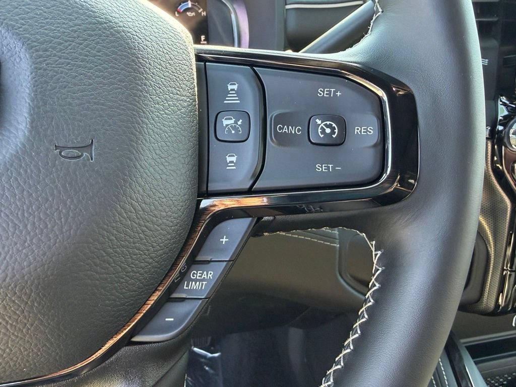 New 2026 RAM 2500 Limited AWD/4WD image 18