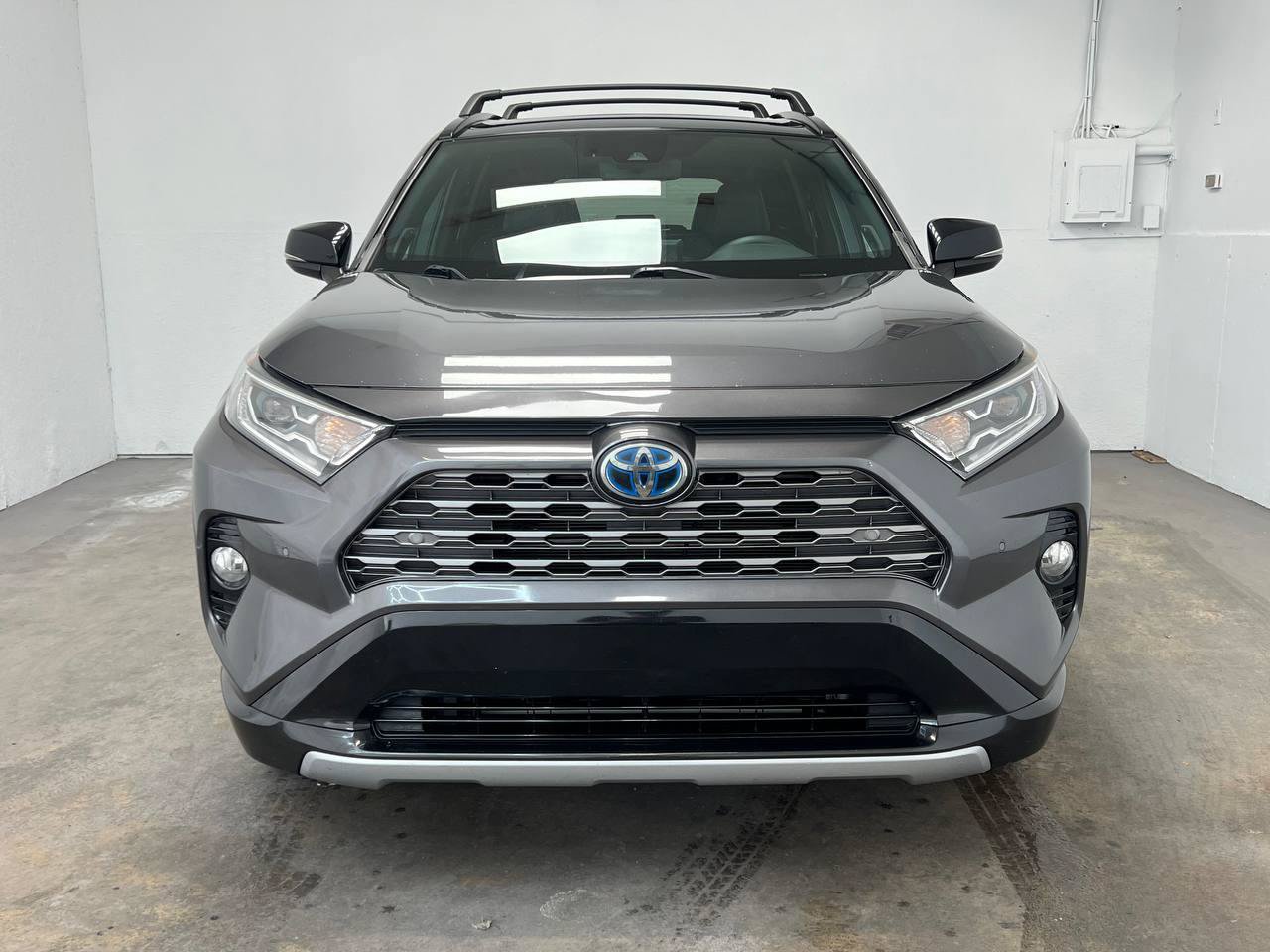 Used 2021 Toyota RAV4 XSE AWD/4WD image 2