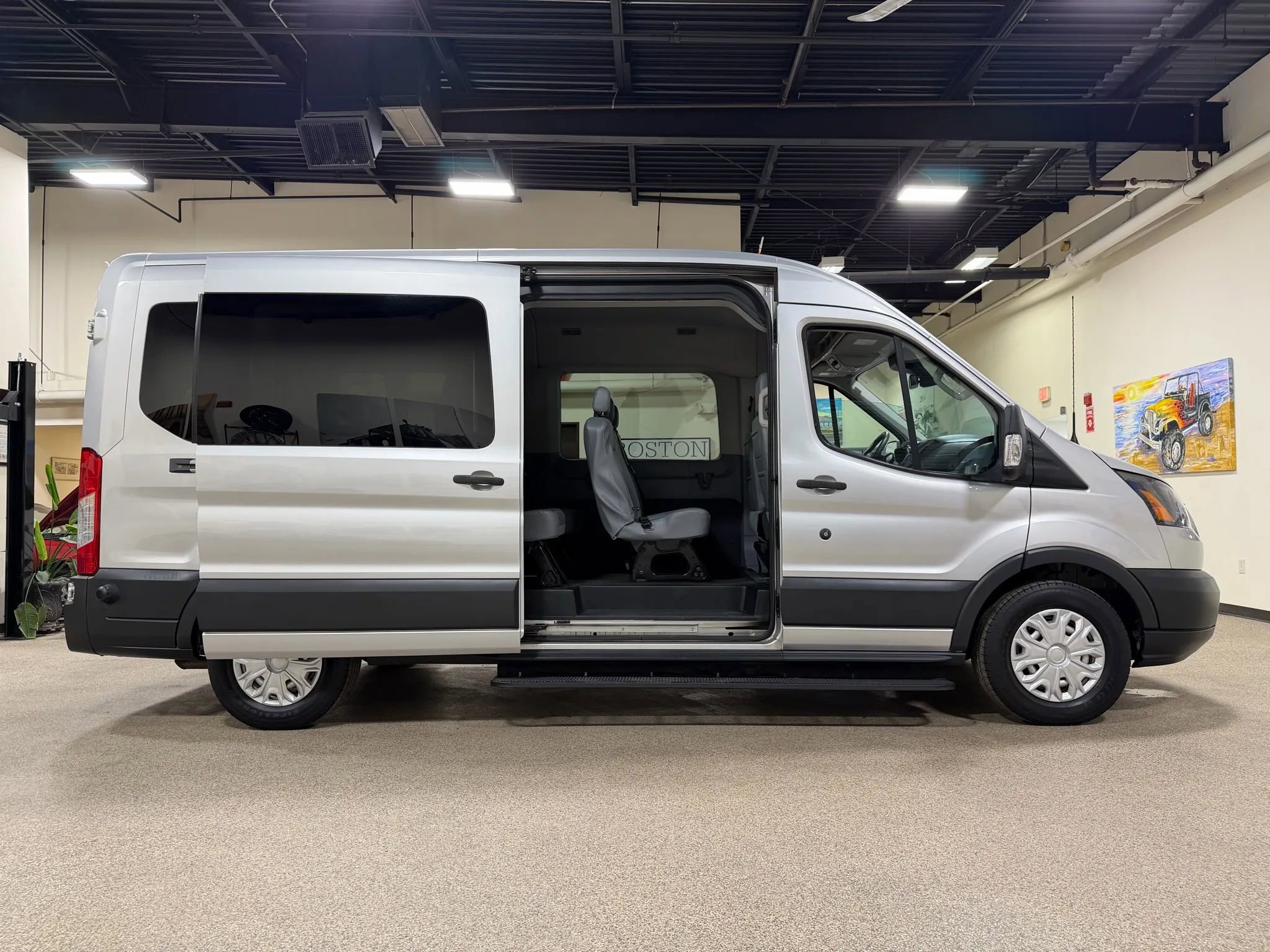 Used 2017 Ford Transit 350 XL RWD image 21