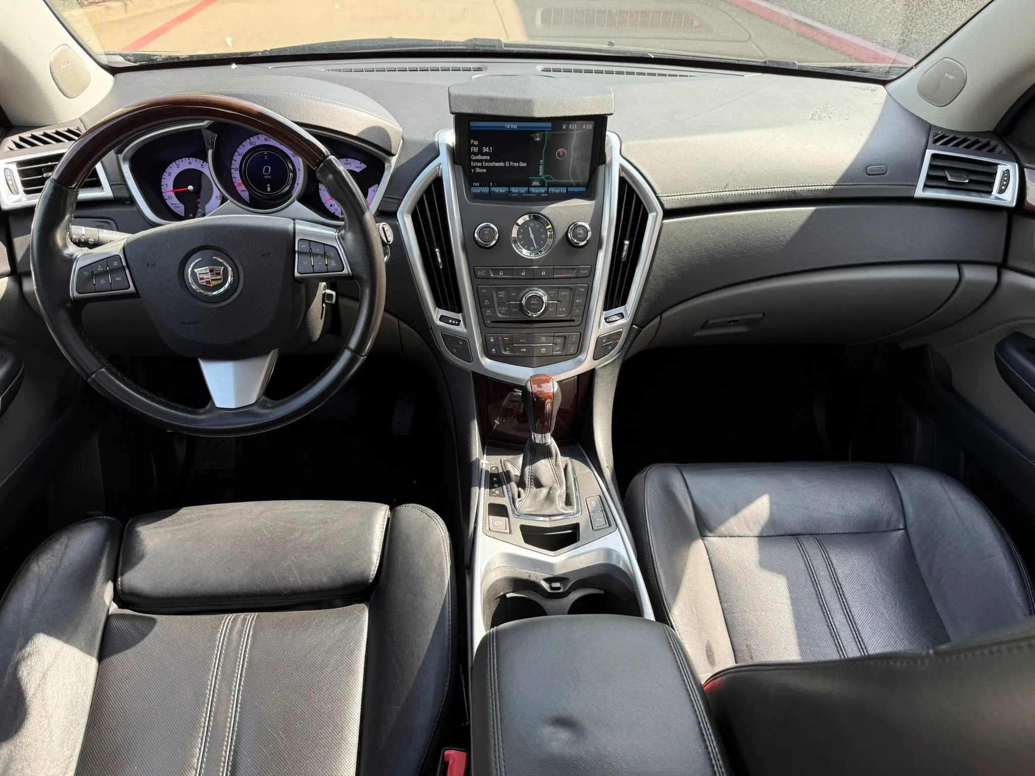 Used 2011 Cadillac SRX Luxury FWD image 8
