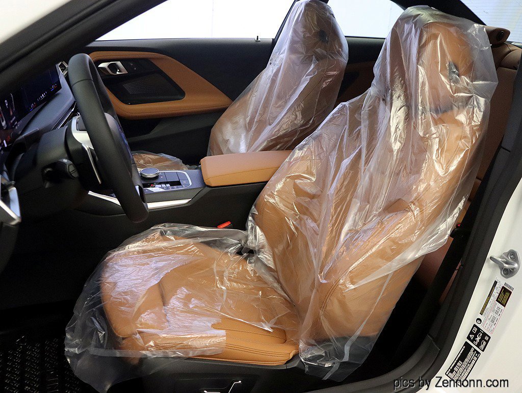 Used 2025 BMW 230i xDrive Coupe w/ Premium Package image 17