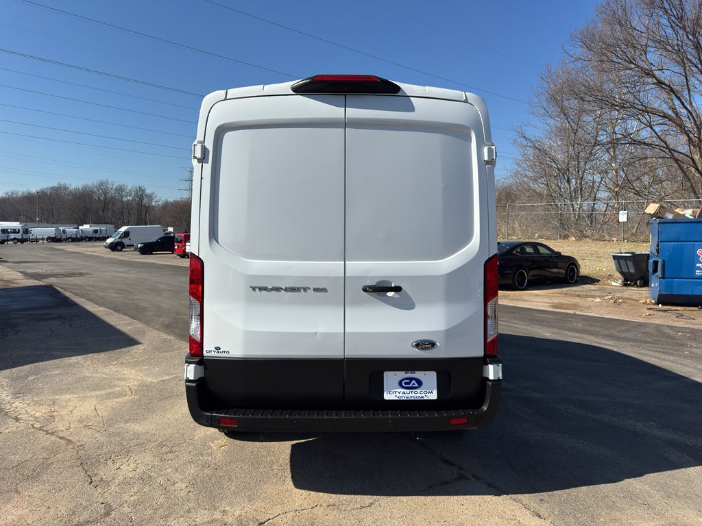 Used 2023 Ford Transit 150 Medium Roof image 4