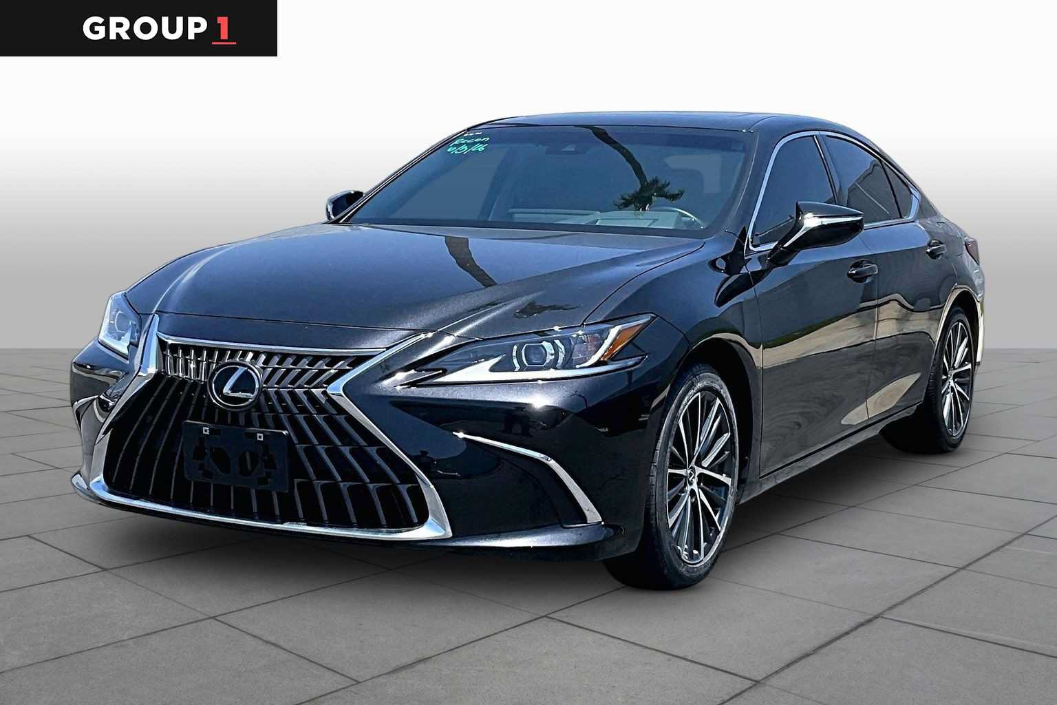 Used 2025 Lexus ES 300h w/ Premium Package