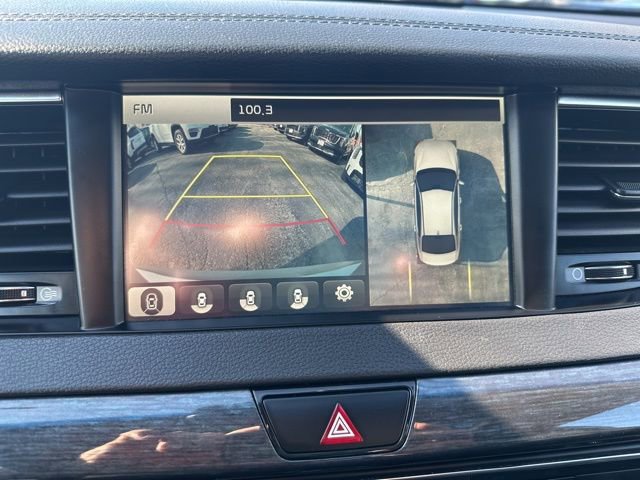 Used 2018 Kia Cadenza Limited image 16