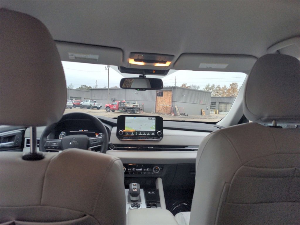 Used 2023 Mitsubishi Outlander SEL 40th Anniversary image 26