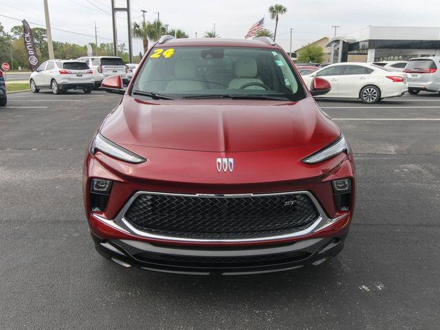 Used 2024 Buick Encore GX Sport Touring w/ Comfort Package image 2