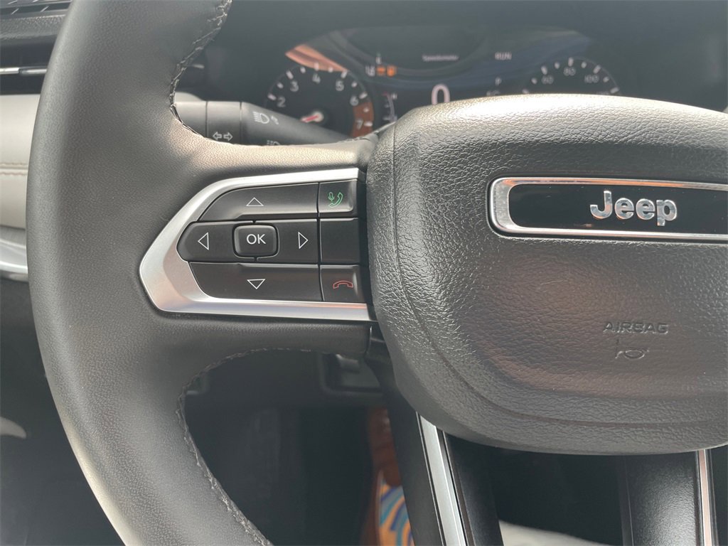Used 2024 Jeep Compass Limited image 22