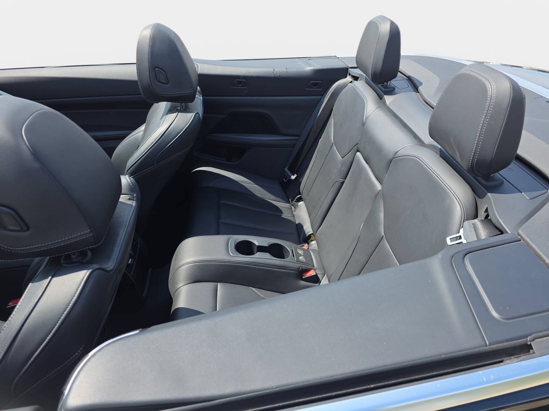Used 2025 BMW 430i Convertible RWD image 13