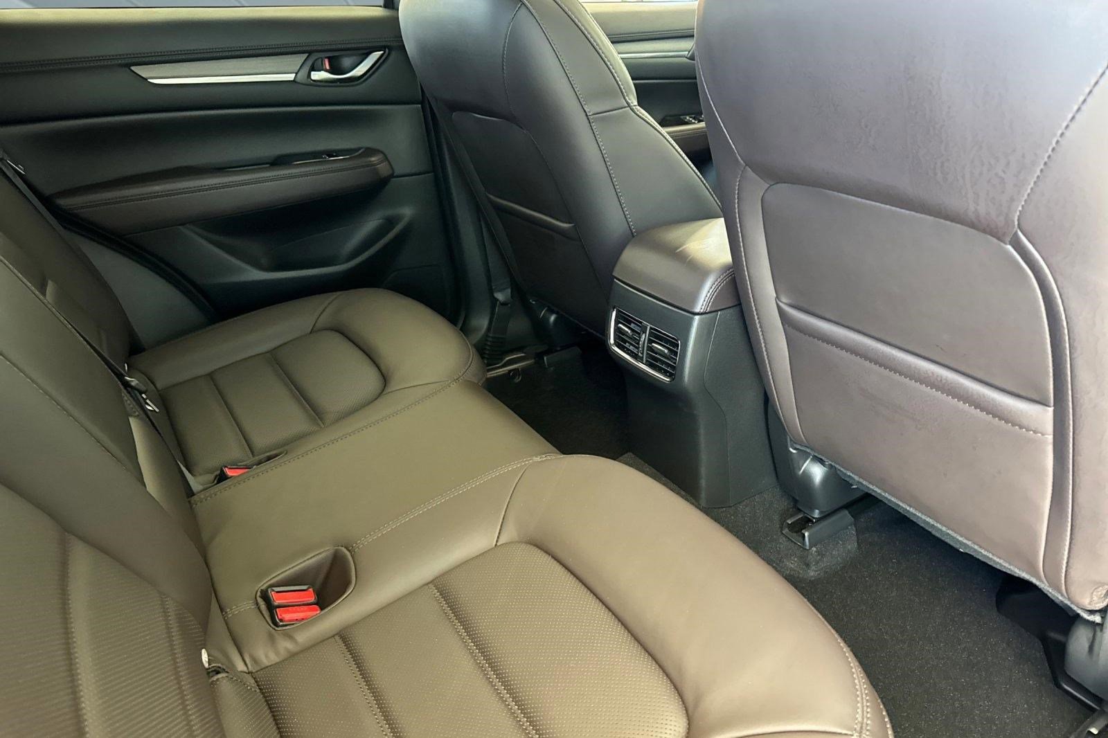 Used 2023 MAZDA CX-5 Signature image 29