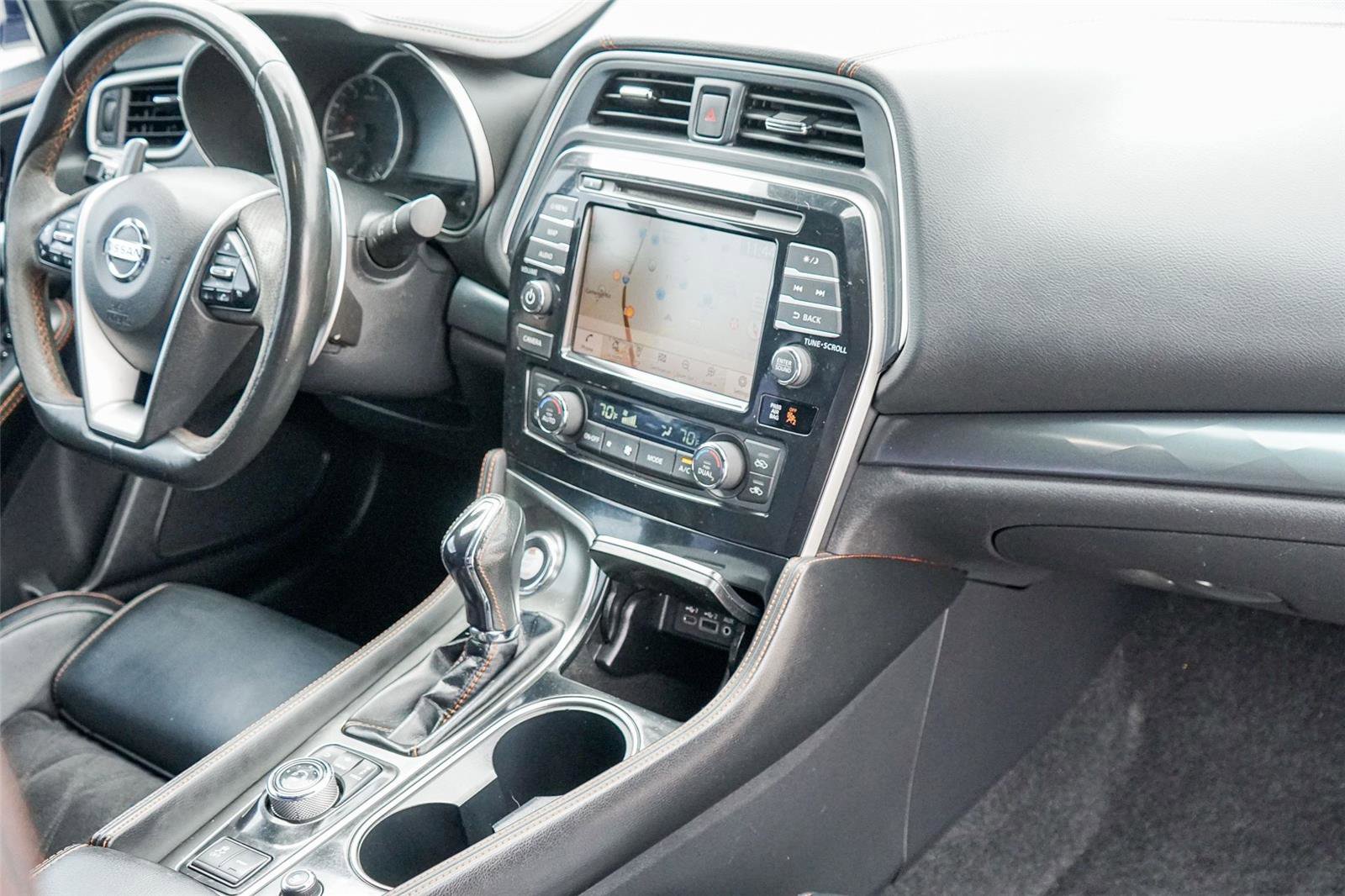 Used 2019 Nissan Maxima SR w/ Premium Package FWD image 28