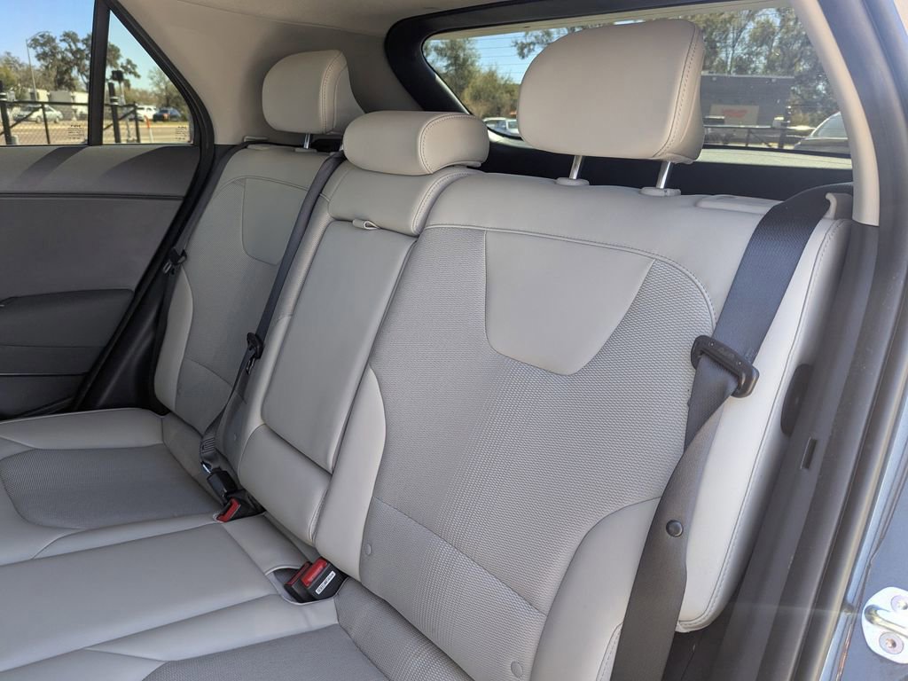 Used 2023 Kia Niro EX Touring image 14
