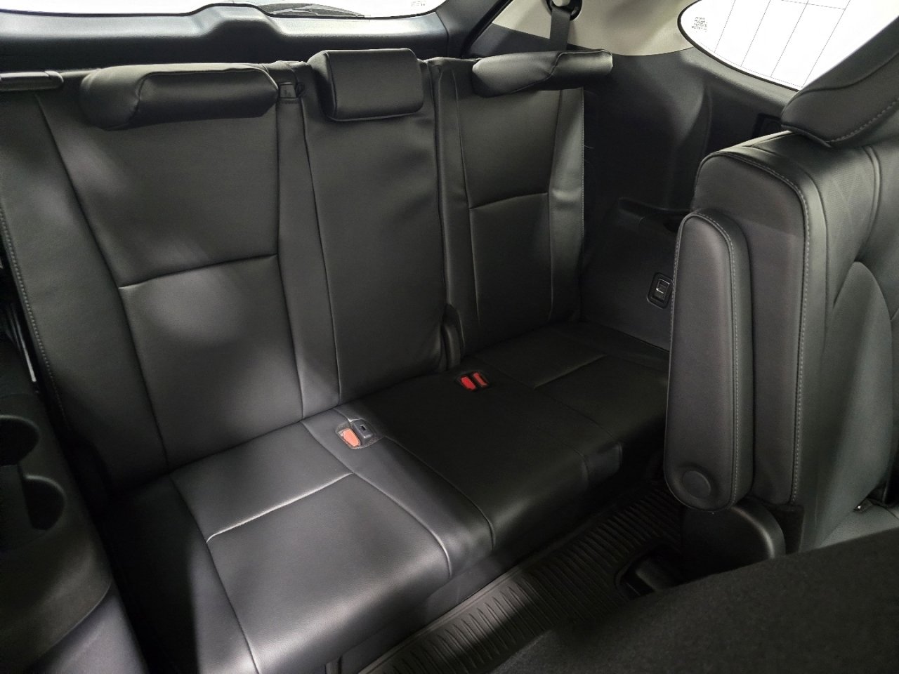 New 2026 Toyota Highlander Platinum image 23