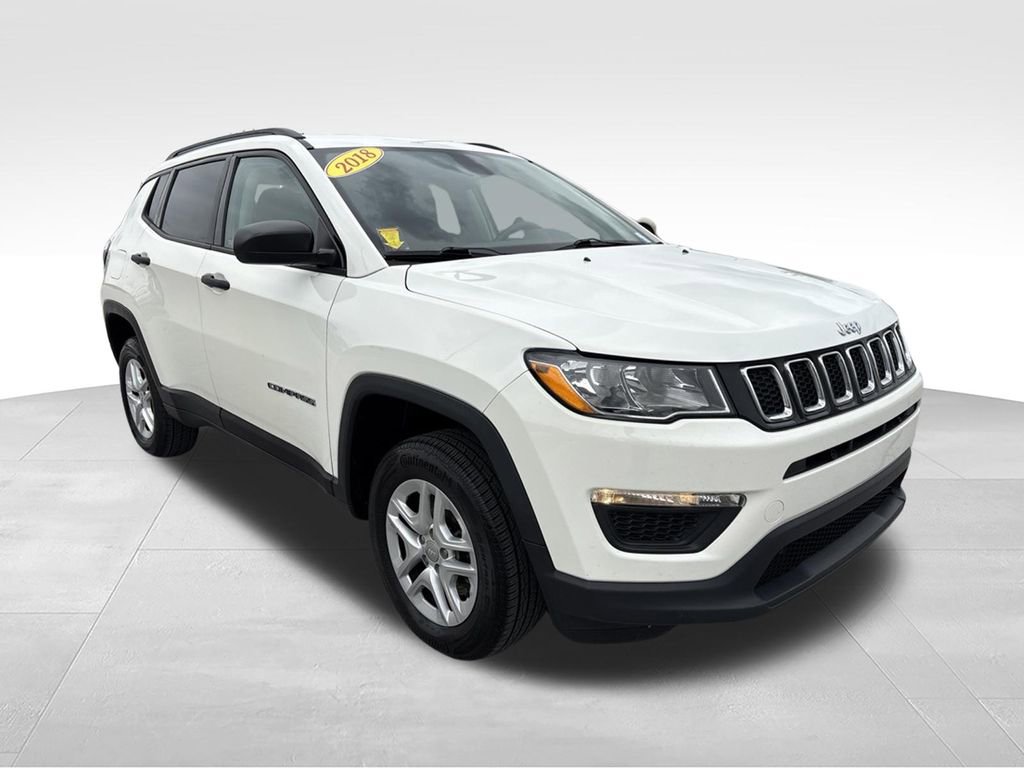 Used 2018 Jeep Compass Sport w/ Cold Weather Group AWD/4WD image 3