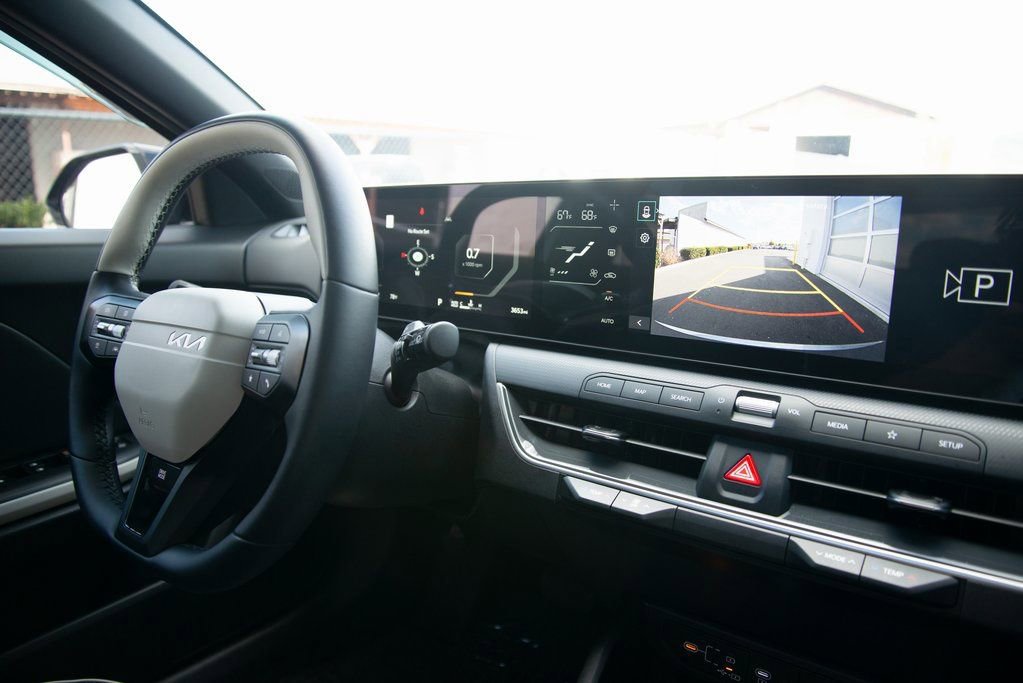 Used 2025 Kia K4 GT-Line w/ GT-Line Sunroof Package image 21