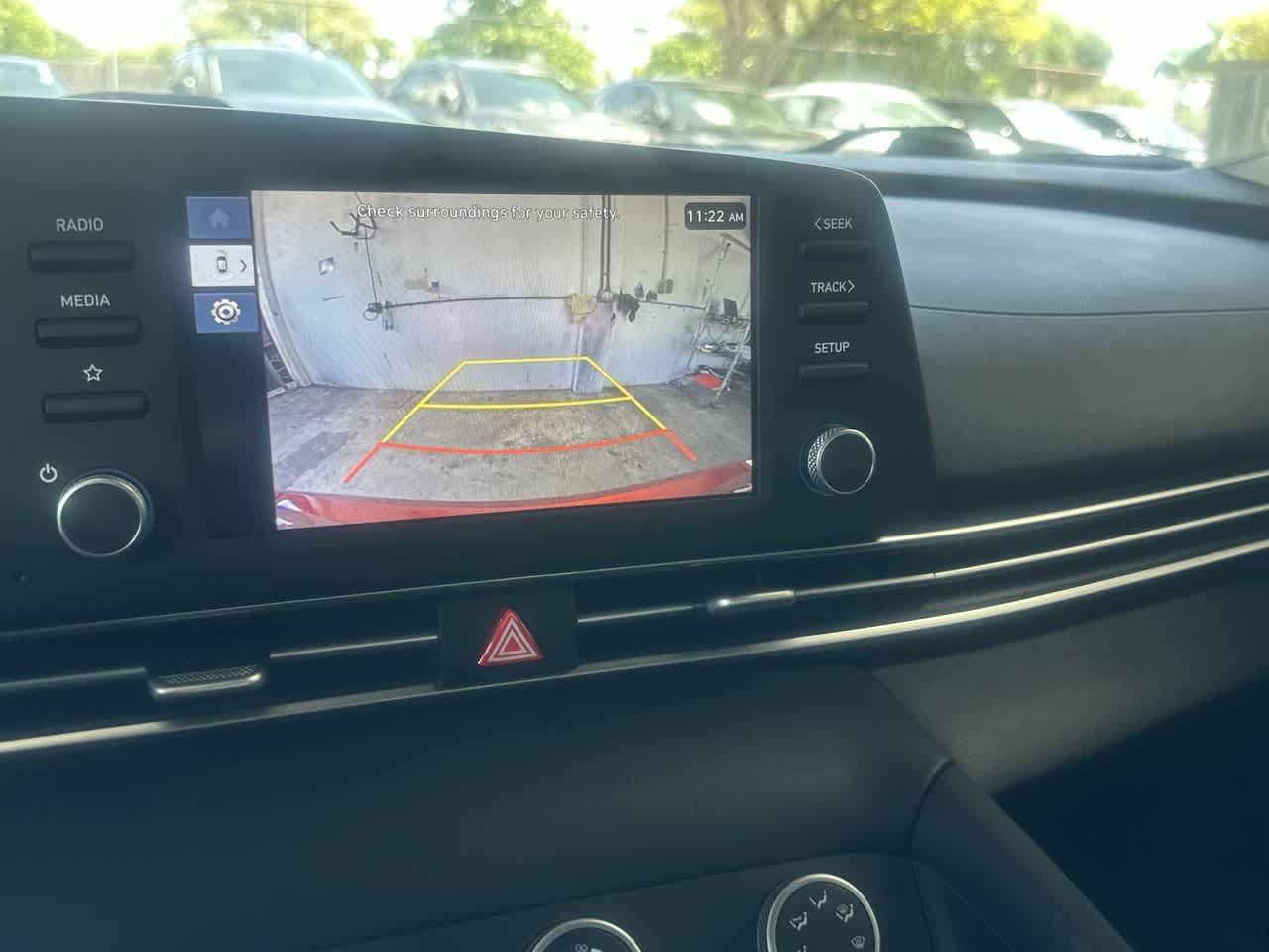 Used 2026 Hyundai Elantra SE FWD image 19