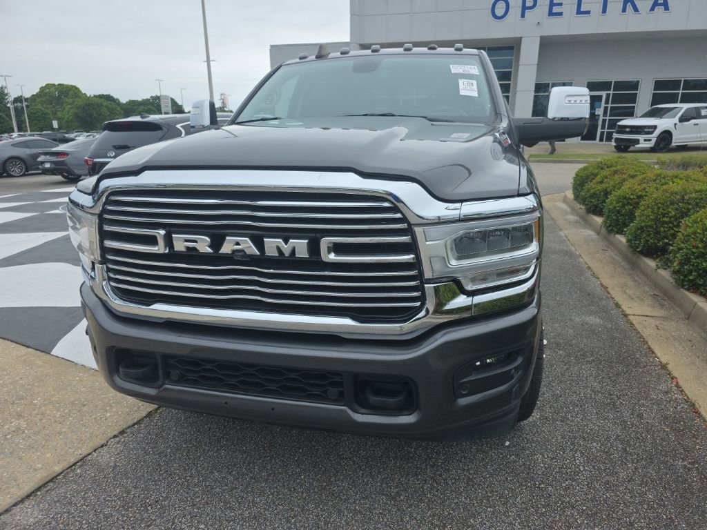 Used 2024 RAM 3500 Laramie AWD/4WD image 4