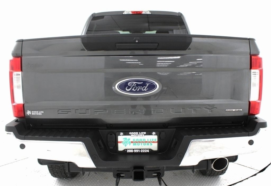 Used 2017 Ford F250 XLT w/ XLT Value Package image 5