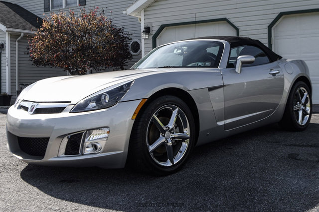 Used 2008 Saturn Sky Red Line RWD image 16