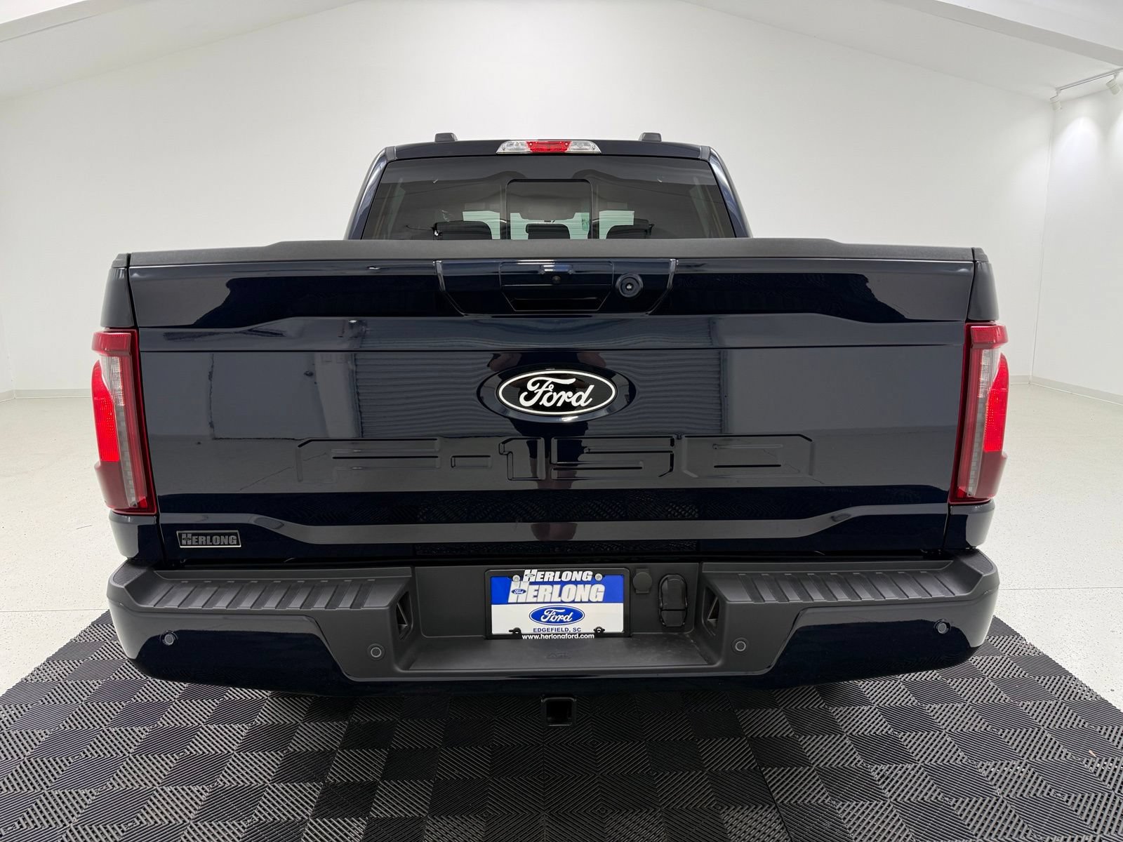 New 2026 Ford F150 XLT w/ Equipment Group 302A MID AWD/4WD image 6