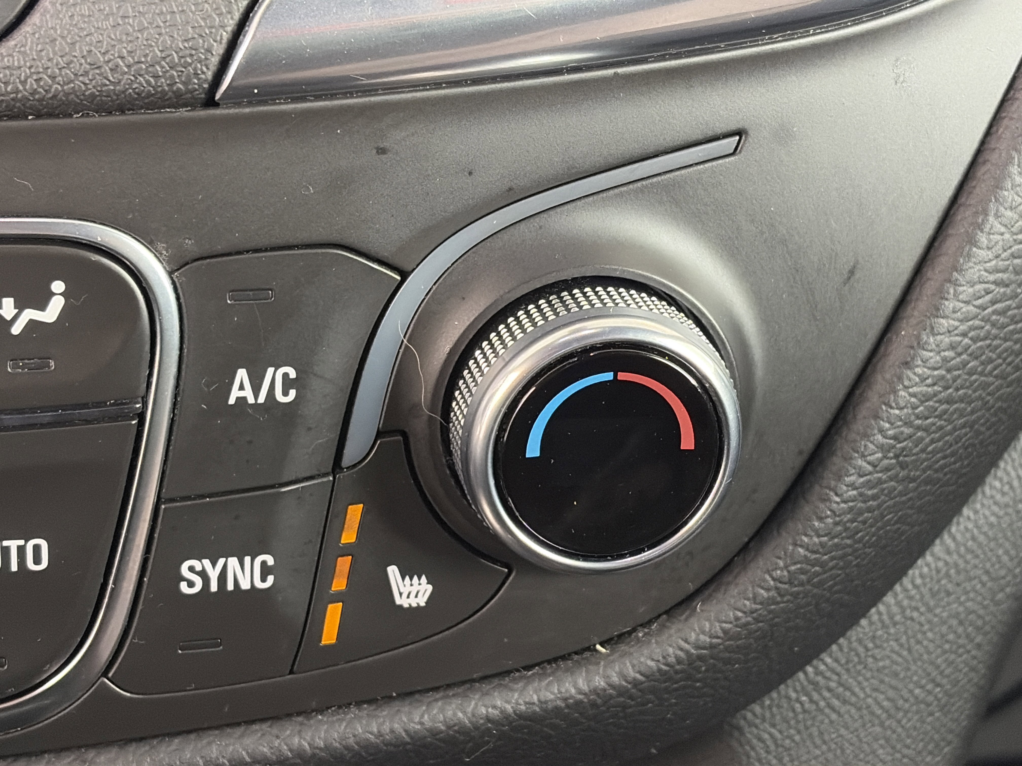 Used 2021 Chevrolet Equinox LT image 25