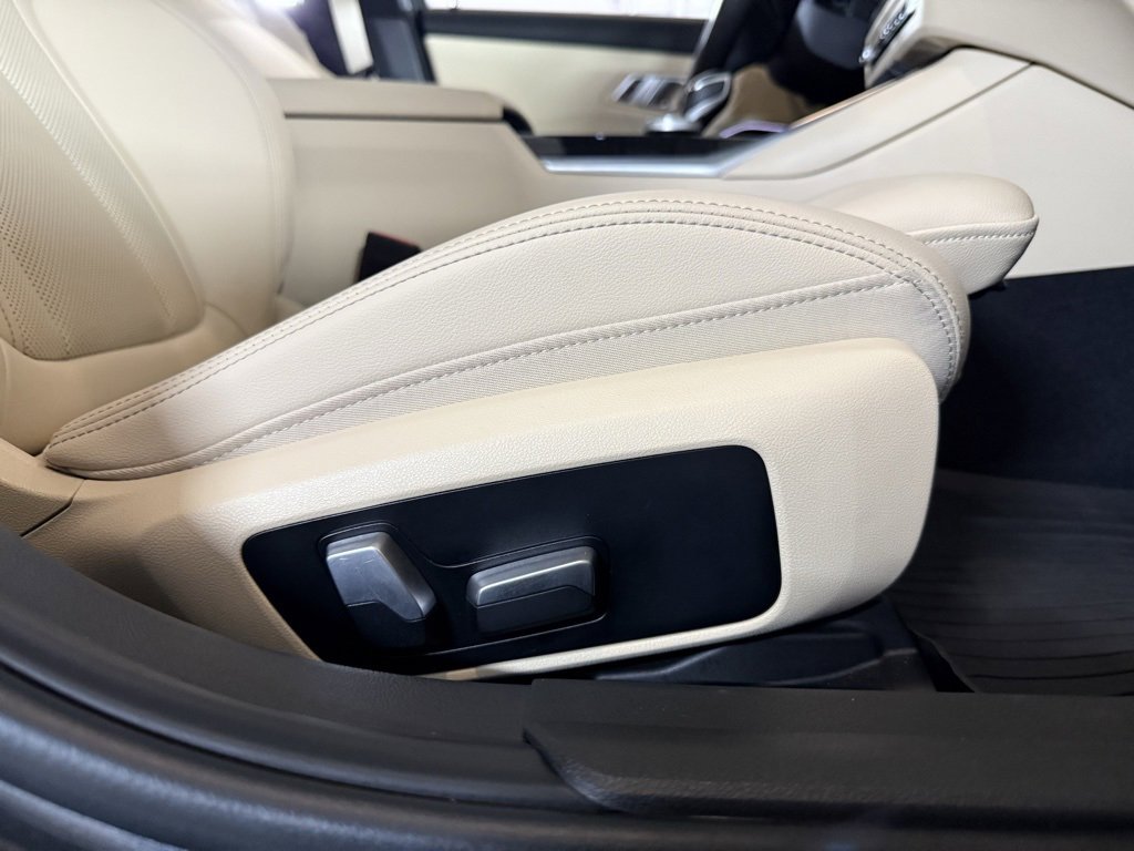 Used 2022 BMW M340i xDrive w/ Driving Assistance Package image 31