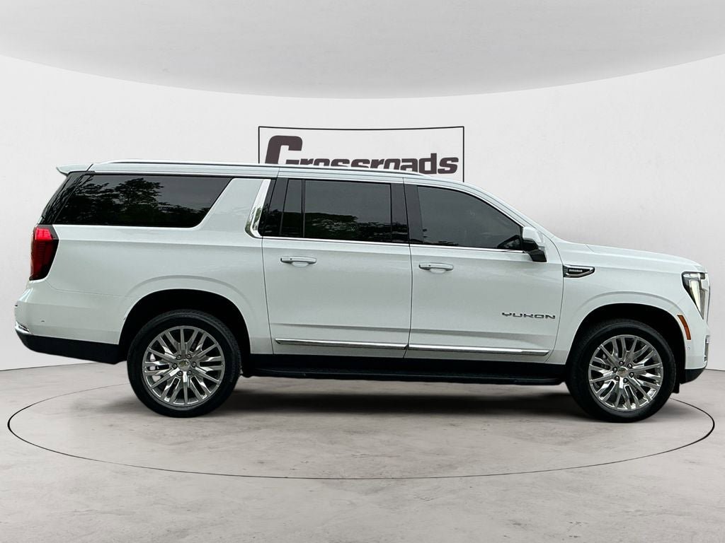 Used 2026 GMC Yukon XL Elevation w/ Elevation Premium Package RWD image 6