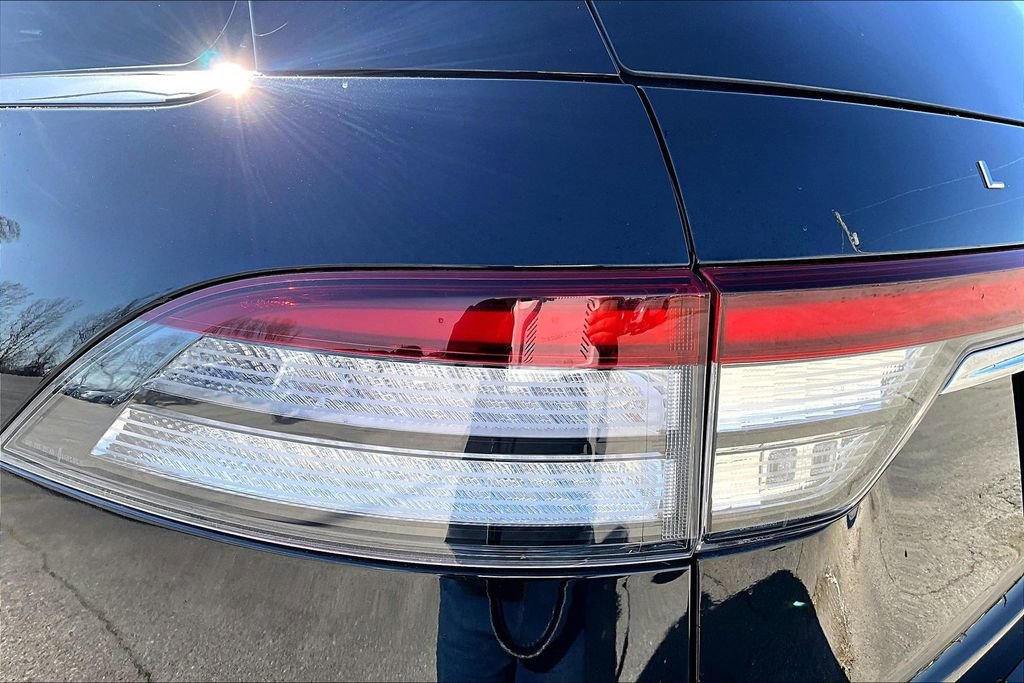 Used 2020 Lincoln Aviator Reserve w/ Elements Package Plus image 42