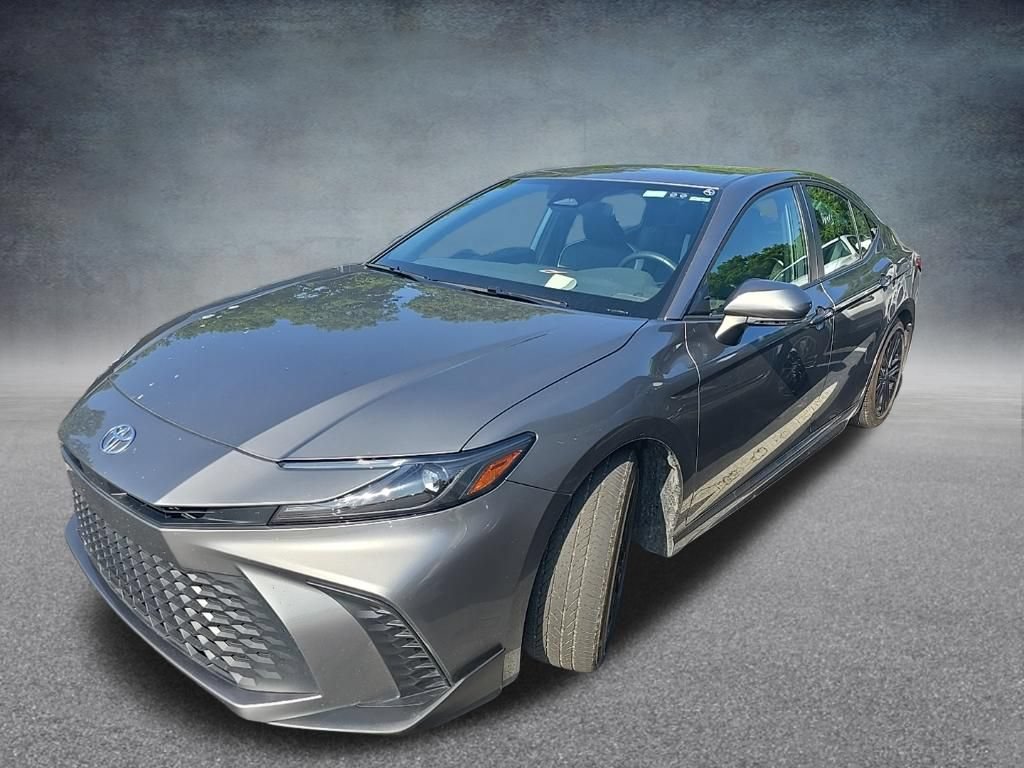 Used 2025 Toyota Camry SE FWD image 4