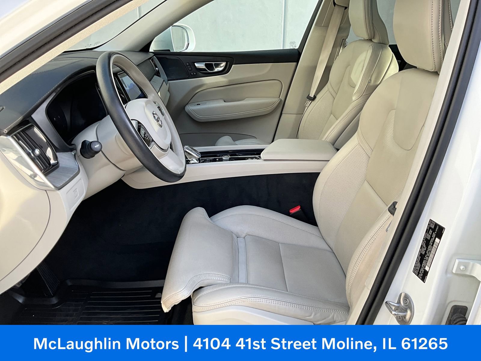Certified 2023 Volvo XC60 B5 Ultimate w/ Climate Package AWD/4WD image 2