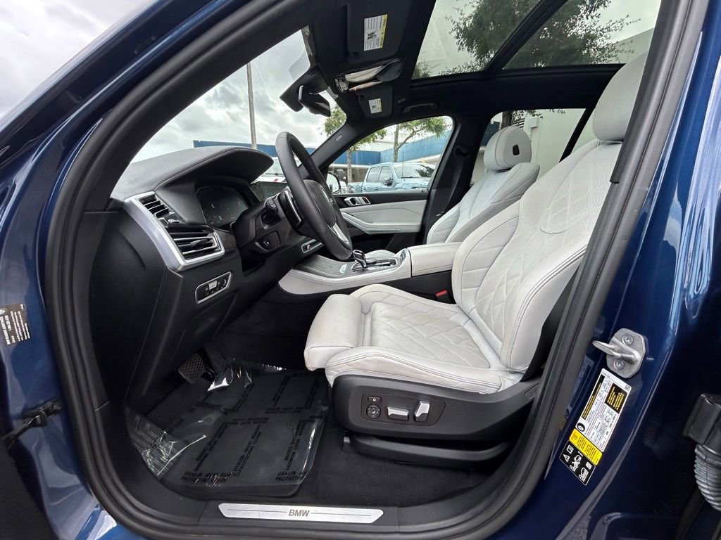 Used 2023 BMW X5 xDrive40i w/ Premium Package AWD/4WD image 10